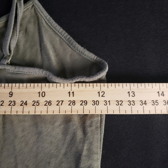 Garage Wrap Cropped Spaghetti Strap Cropped Tank Top XS‎ - Picture 5 of 5
